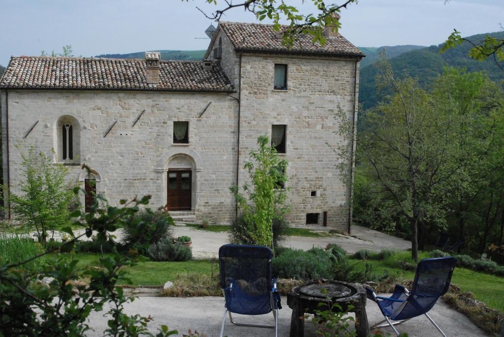 B&B San Paterniano Чинголи Экстерьер фото