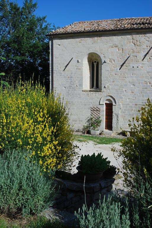 B&B San Paterniano Чинголи Экстерьер фото